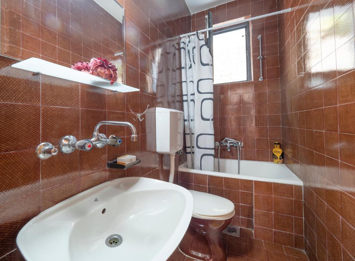 Guest House Madra Budua Esterno foto
