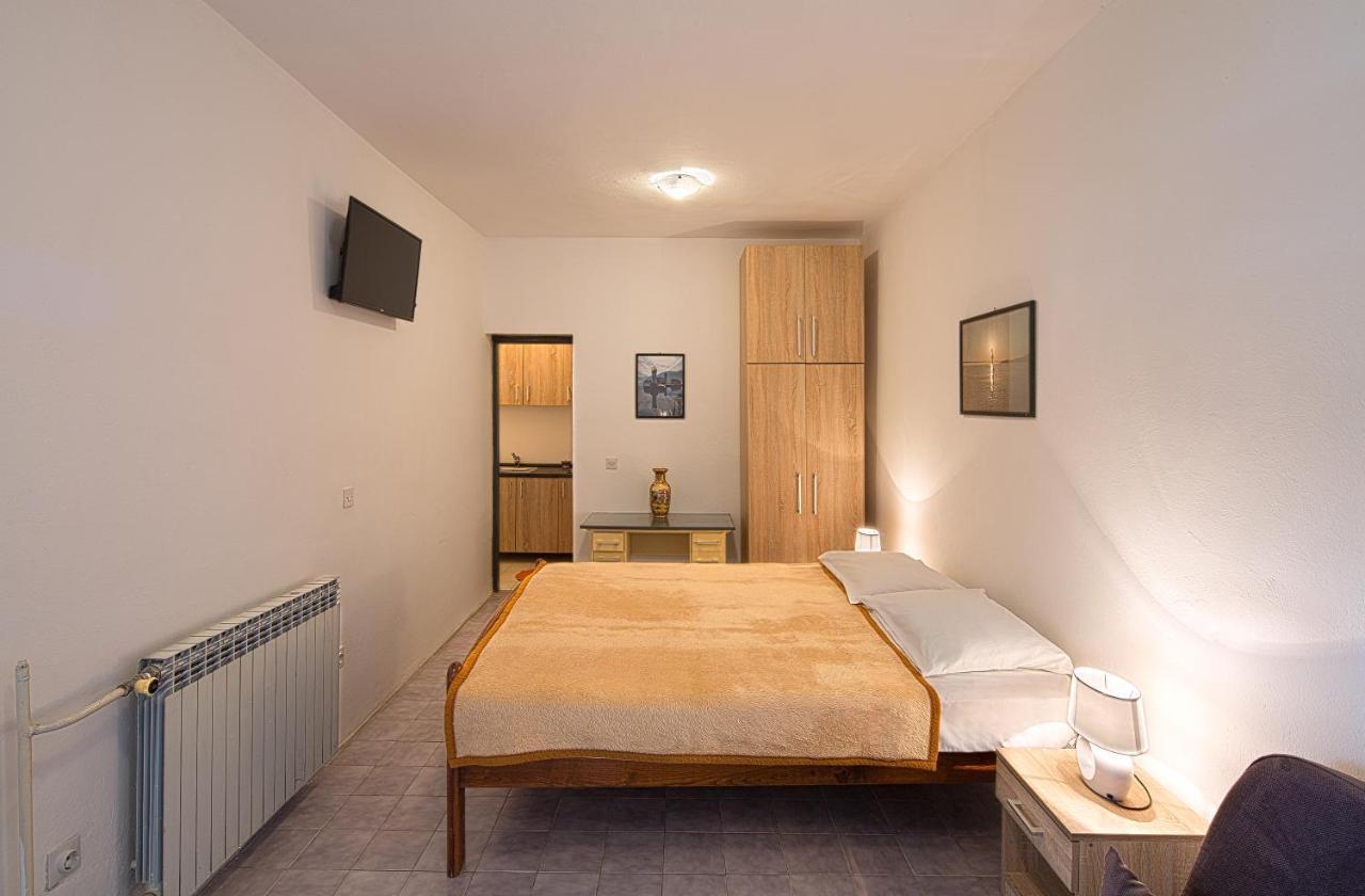 Guest House Madra Budua Esterno foto