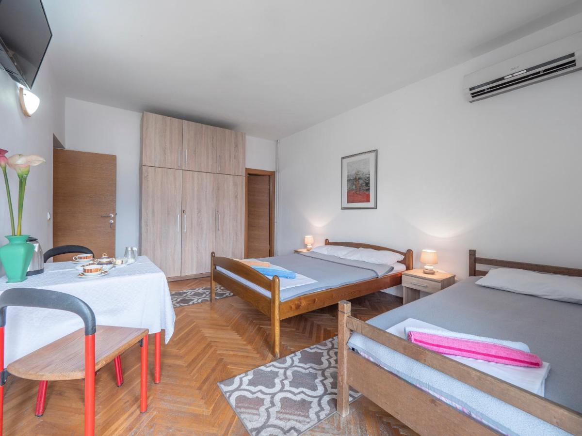 Guest House Madra Budua Esterno foto